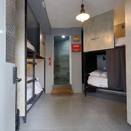 We Hostel And Suites Miraflores By Stand Out Hotels Collection Санто-Доминго Экстерьер фото